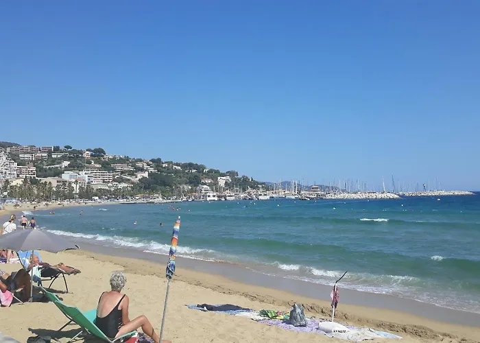 Apartamento Grand T2 Luxe Classé 4**** - Plein Sud Et Très Calme Au Lavandou