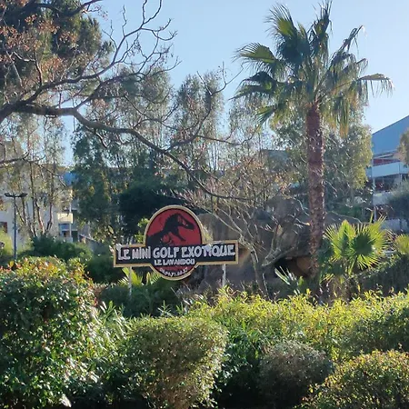 Апартаменти Grand T2 Classe 4 Etoiles - Plein Sud Et Tres Calme Au Lavandou