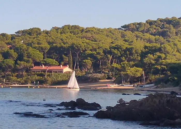 Grand T2 Classe 4 Etoiles - Plein Sud Et Tres Calme Au Lavandou * Le Lavandou